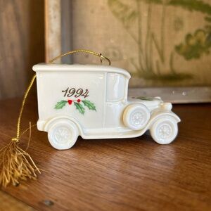 Lenox 1994 Annual  Holiday Van Car Christmas Ornament Retired EUC w/Box